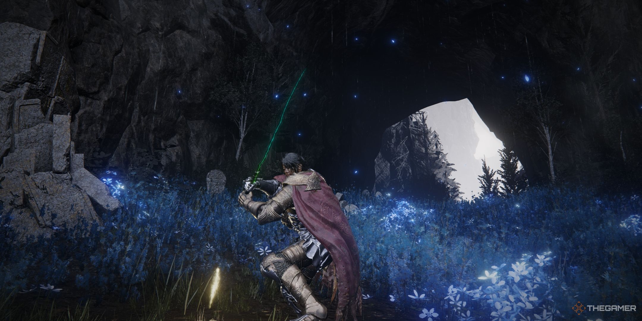A Tarnished wielding the Star-Lined Sword in Elden Ring.