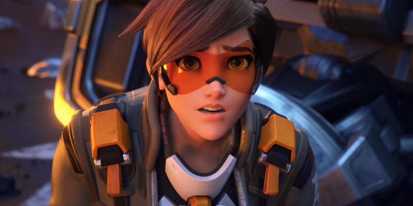 Overwatch 2 Tracer Staring At Screen Worried